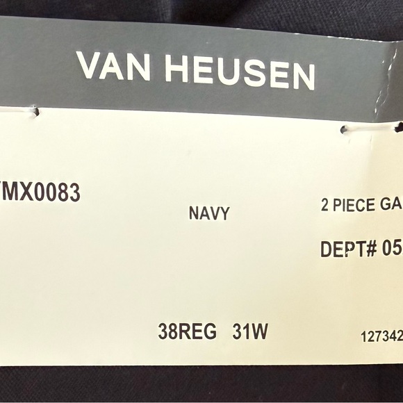 Van Heusen Men's Dark Blue Suit - Picture 9 of 16